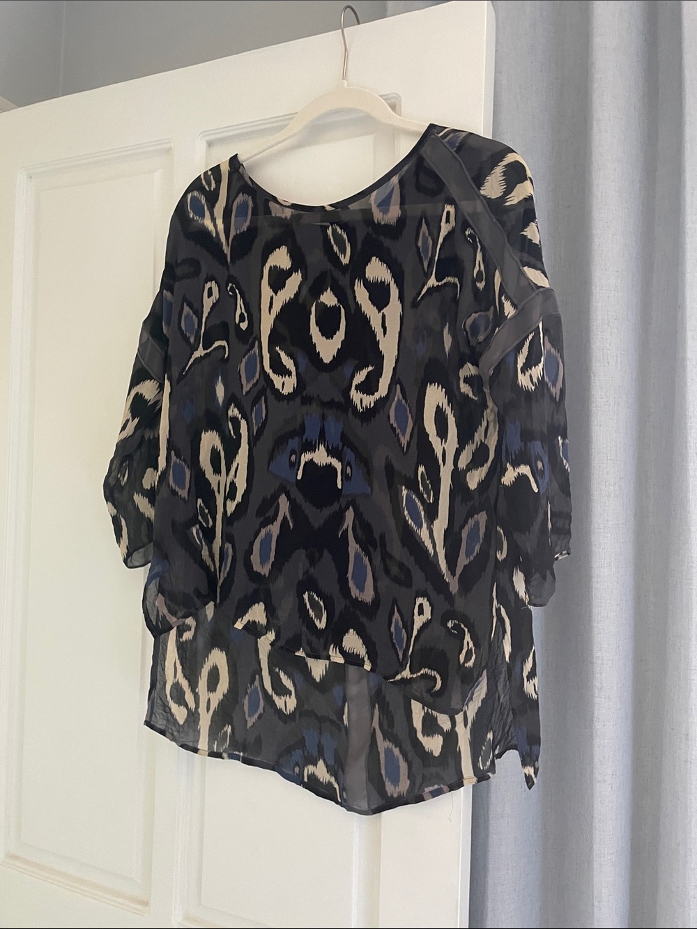 rag & bone Sheer Printed Blouse in Black, Cream and Blue silk xs